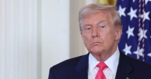 Read more about the article Trump accused of using autopen for latest pardons despite mocking Biden for doing it