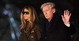 Read more about the article People are all pointing out the same thing with Melania Trump during DC return after Thanksgiving
