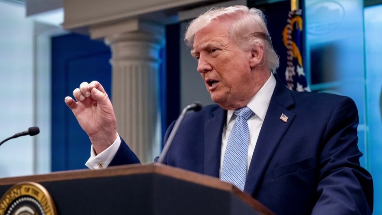 You are currently viewing US-Iran Crisis: Trump’s 8 PM ET Deadline Looms as US Strikes Hit Kharg Island and Threats of Broader Infrastructure Attacks Escalate